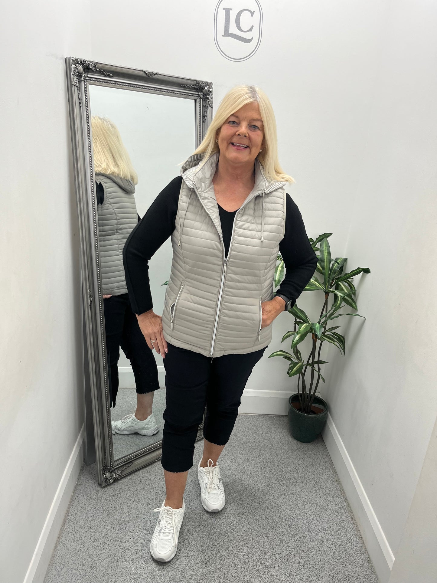 Hooded Gilet in 3 colours