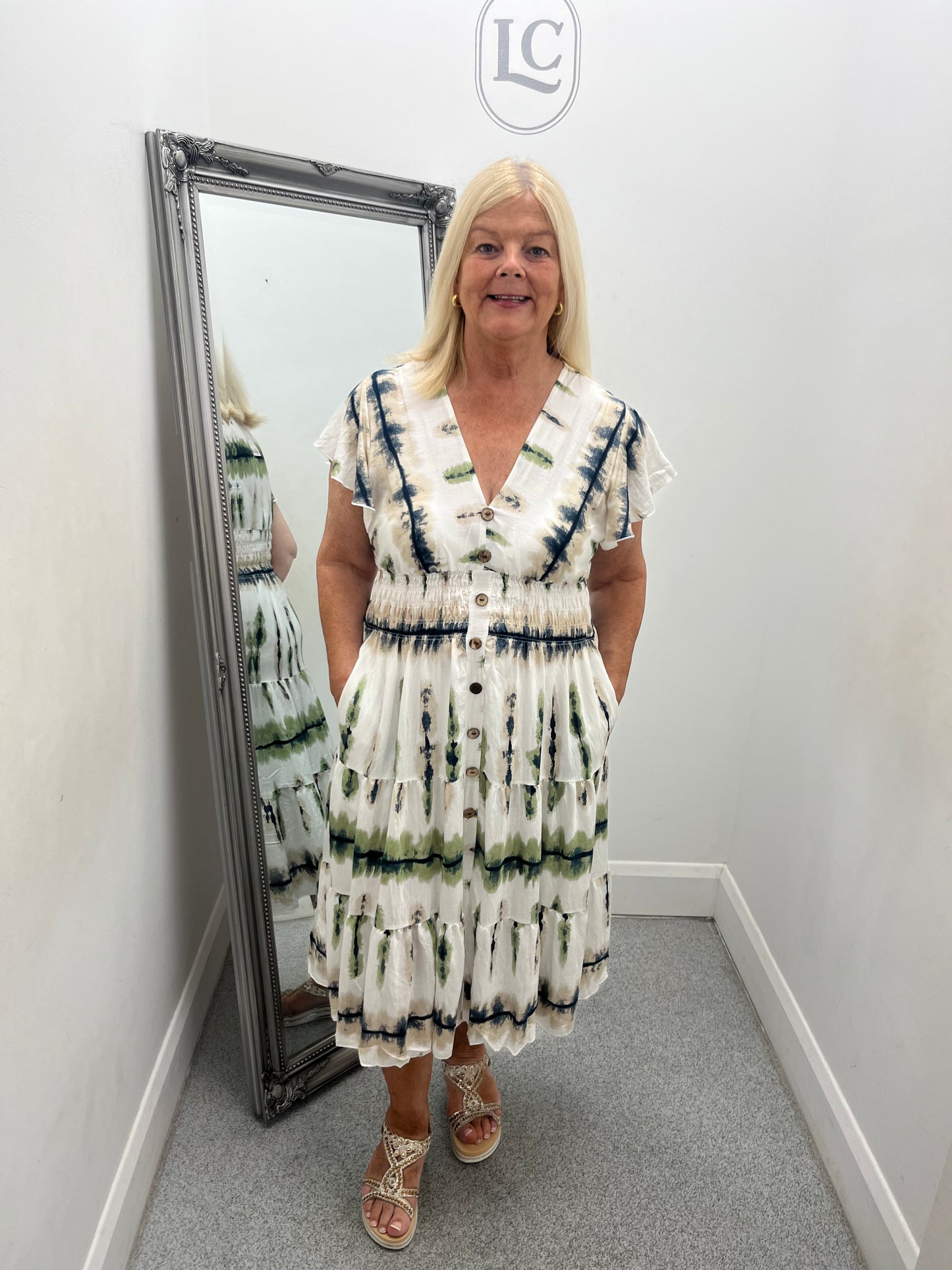Andrea in 3 colours