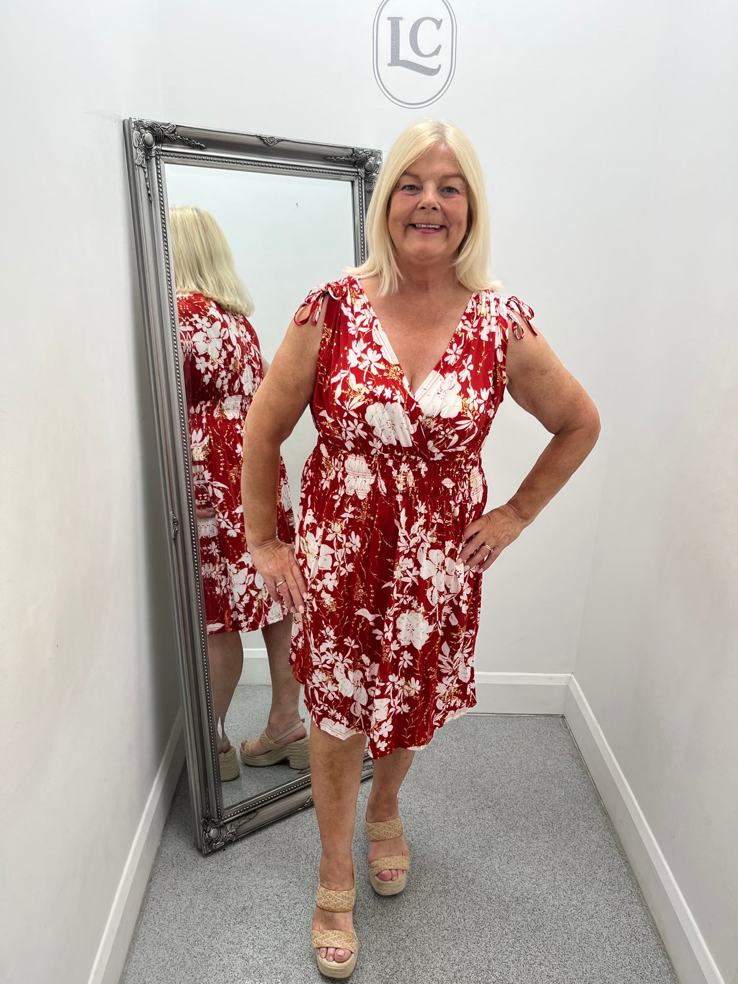 Ella in 3 colours
