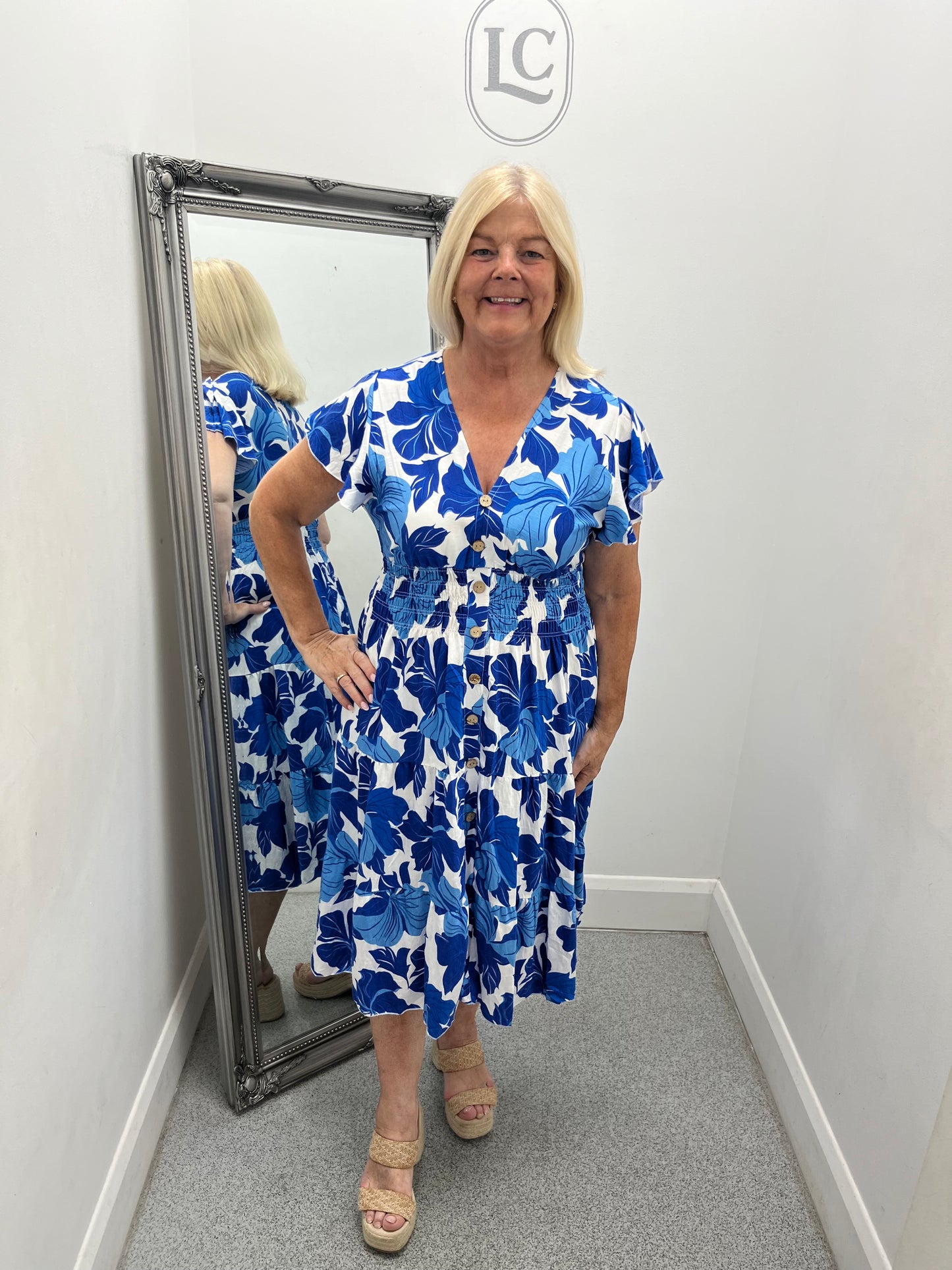 Ellen in 3 colours
