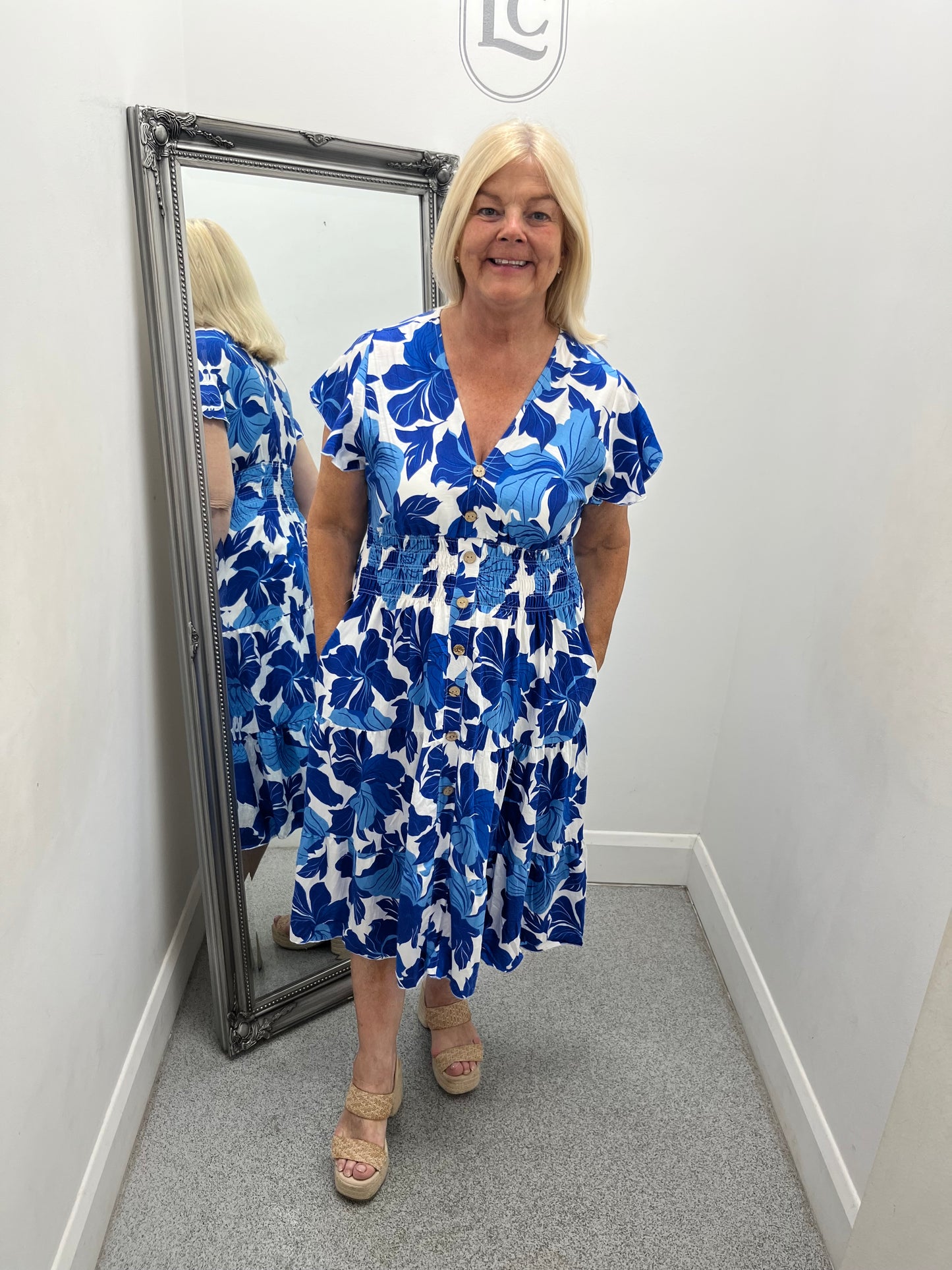 Ellen in 3 colours