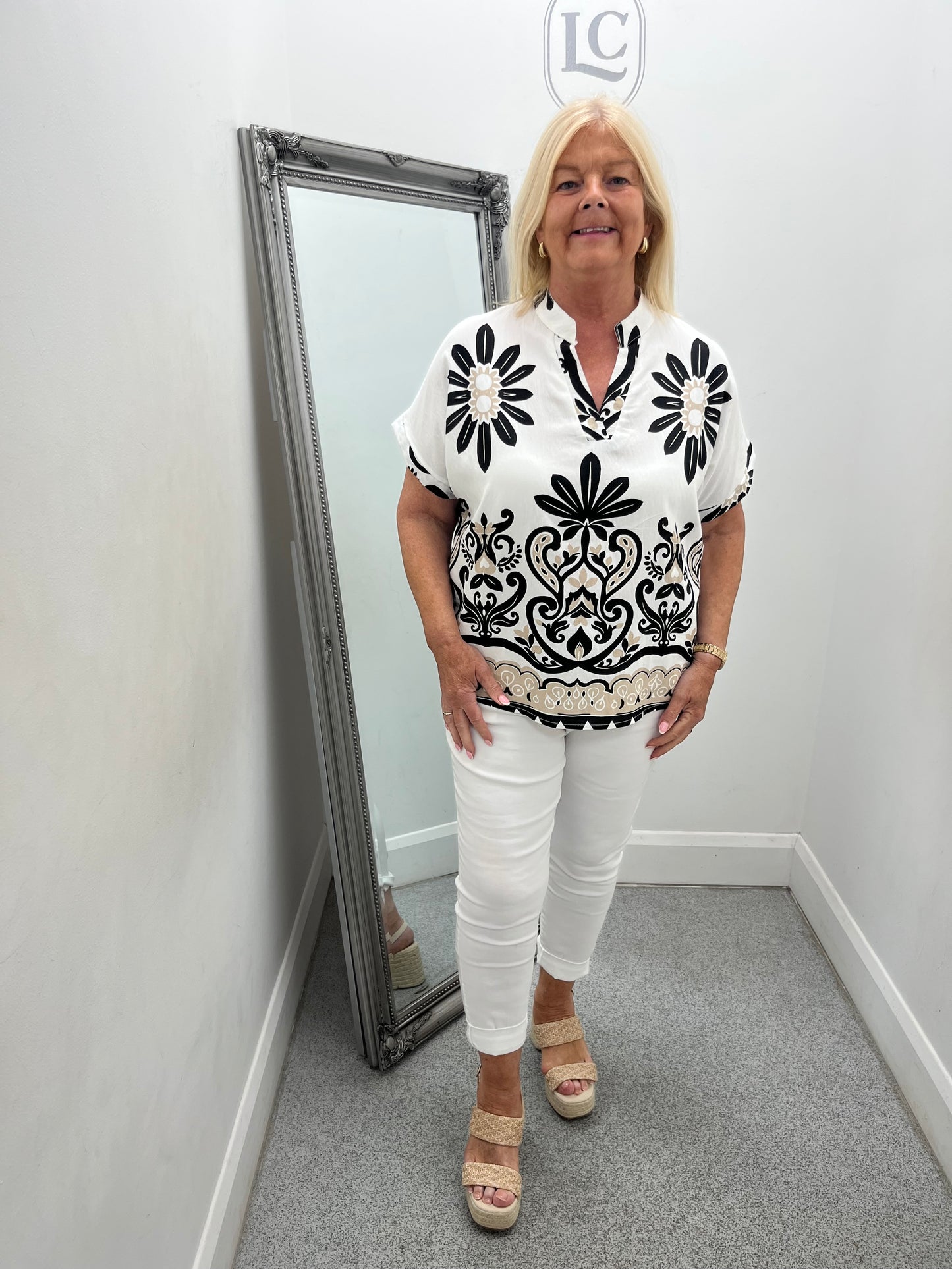 Annabelle Top in black