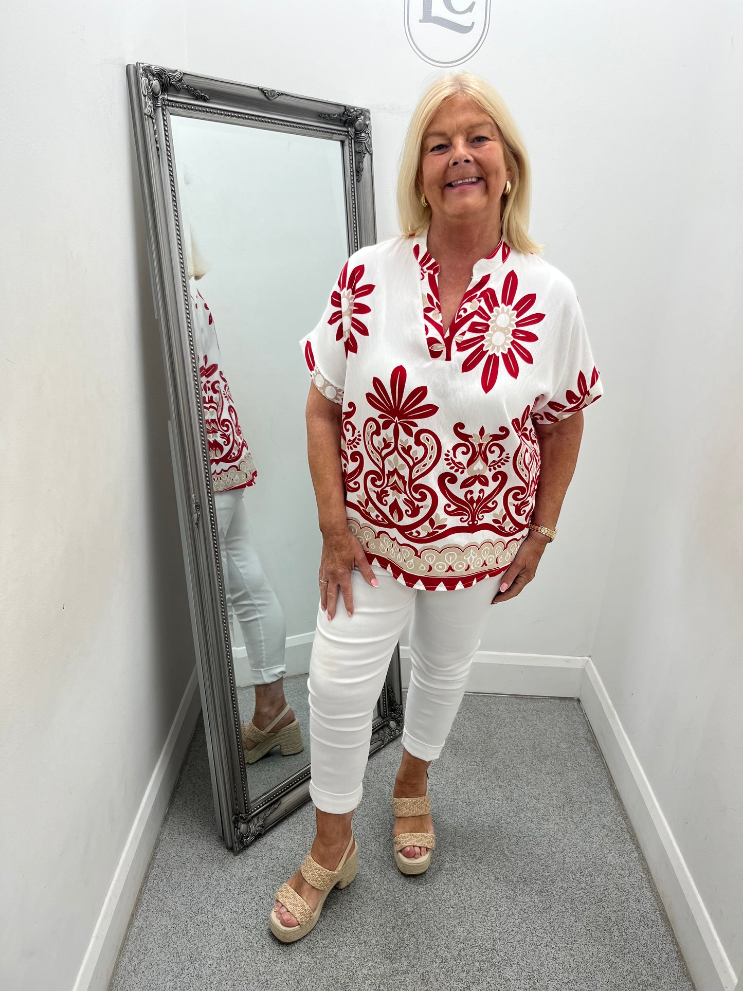 Annabelle Top in red