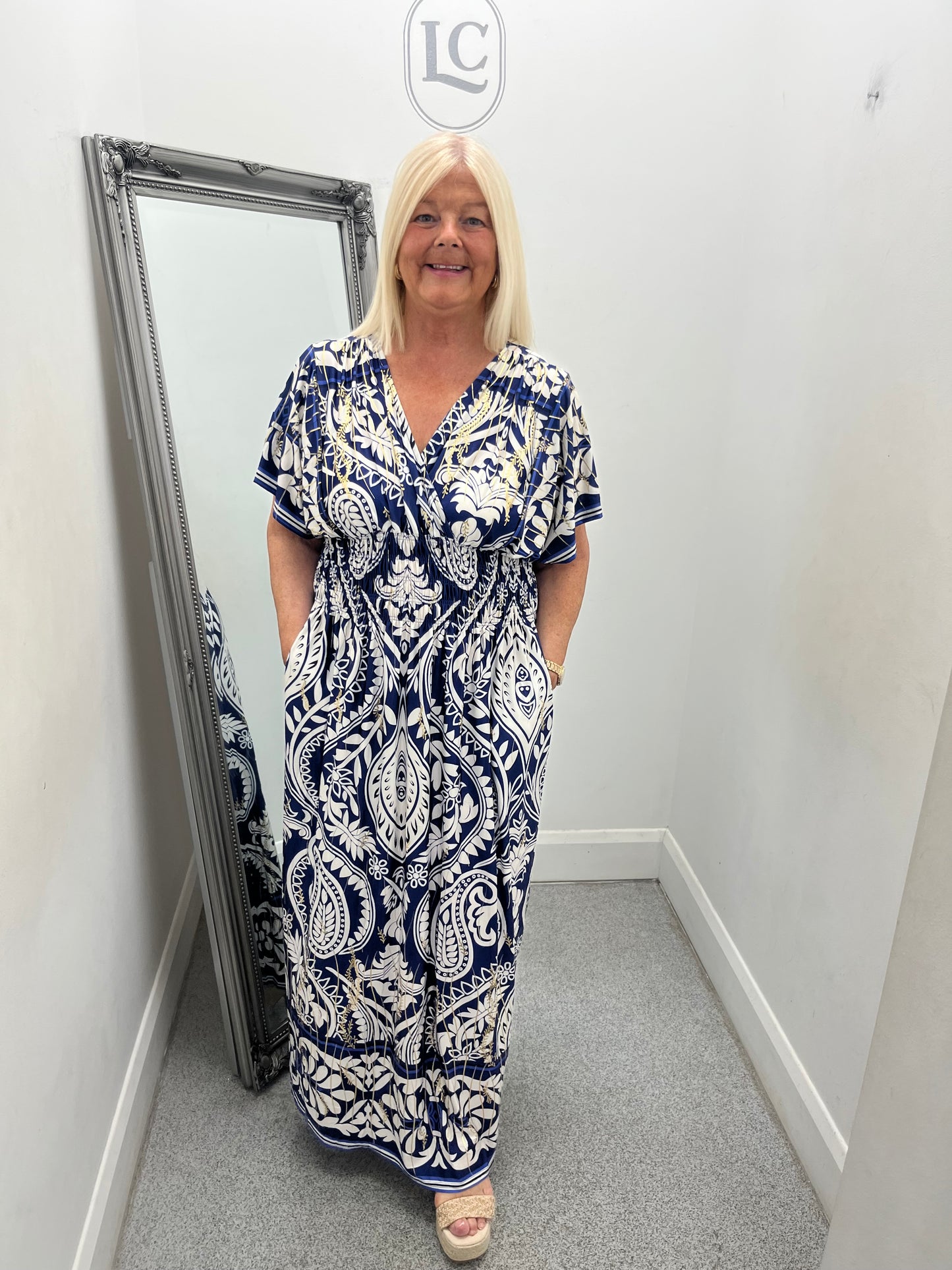 Mandy in Royal