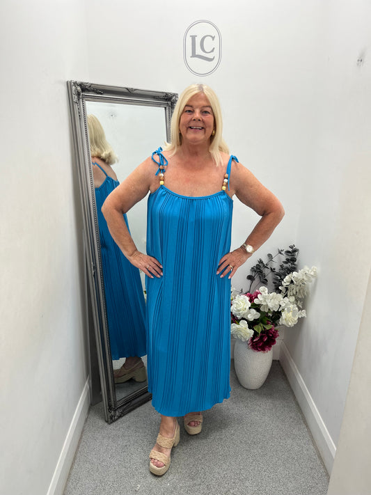 Gina in 8 colours
