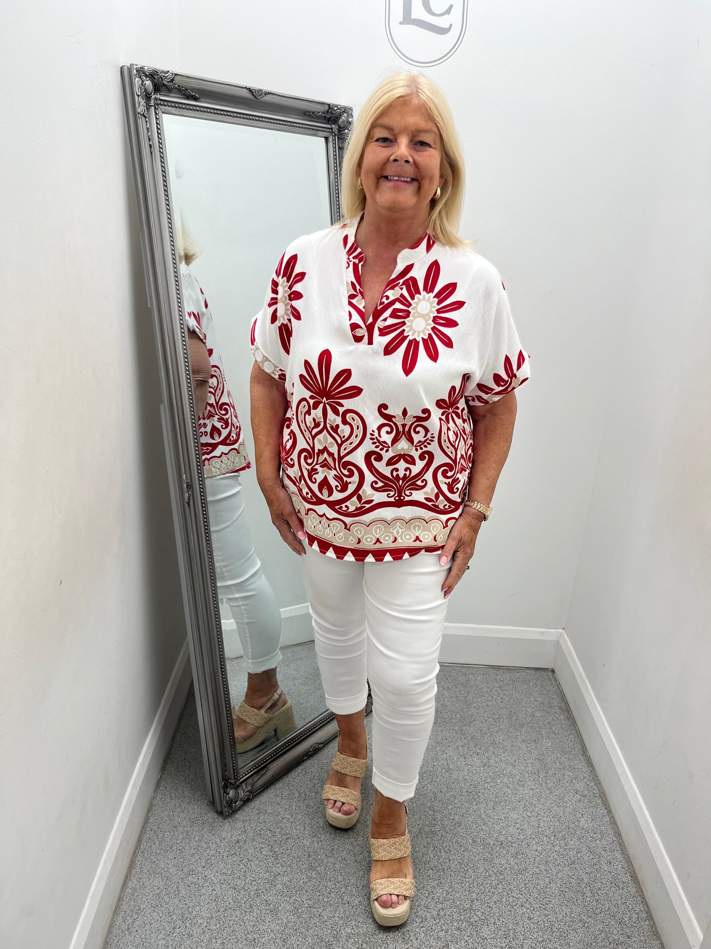 Annabelle Top in red
