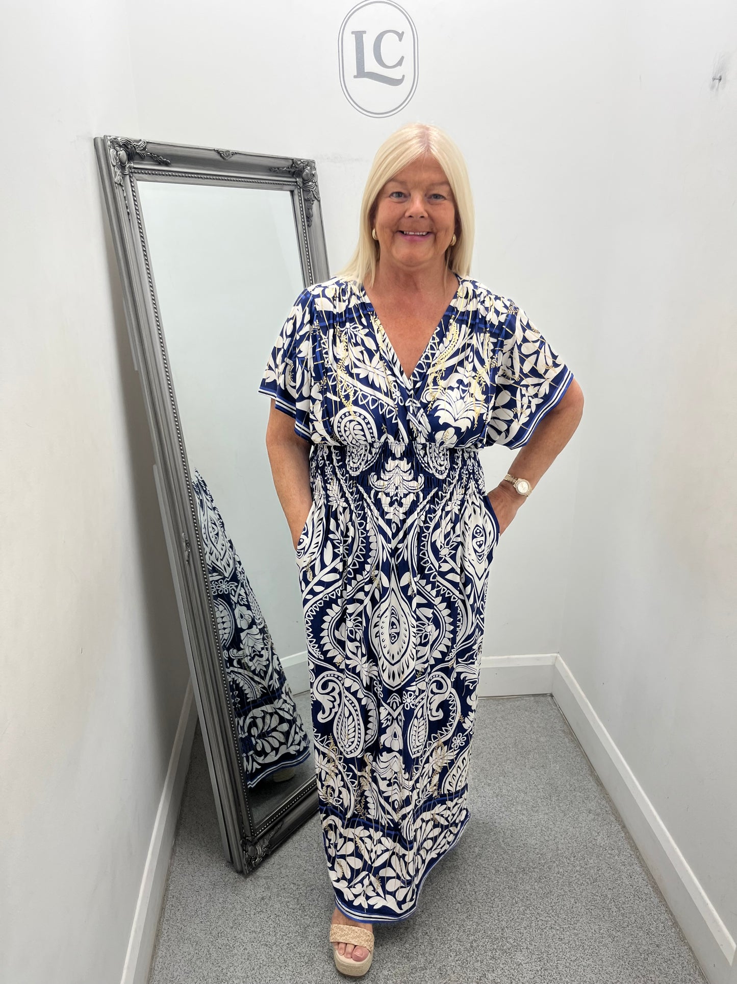 Mandy in Royal