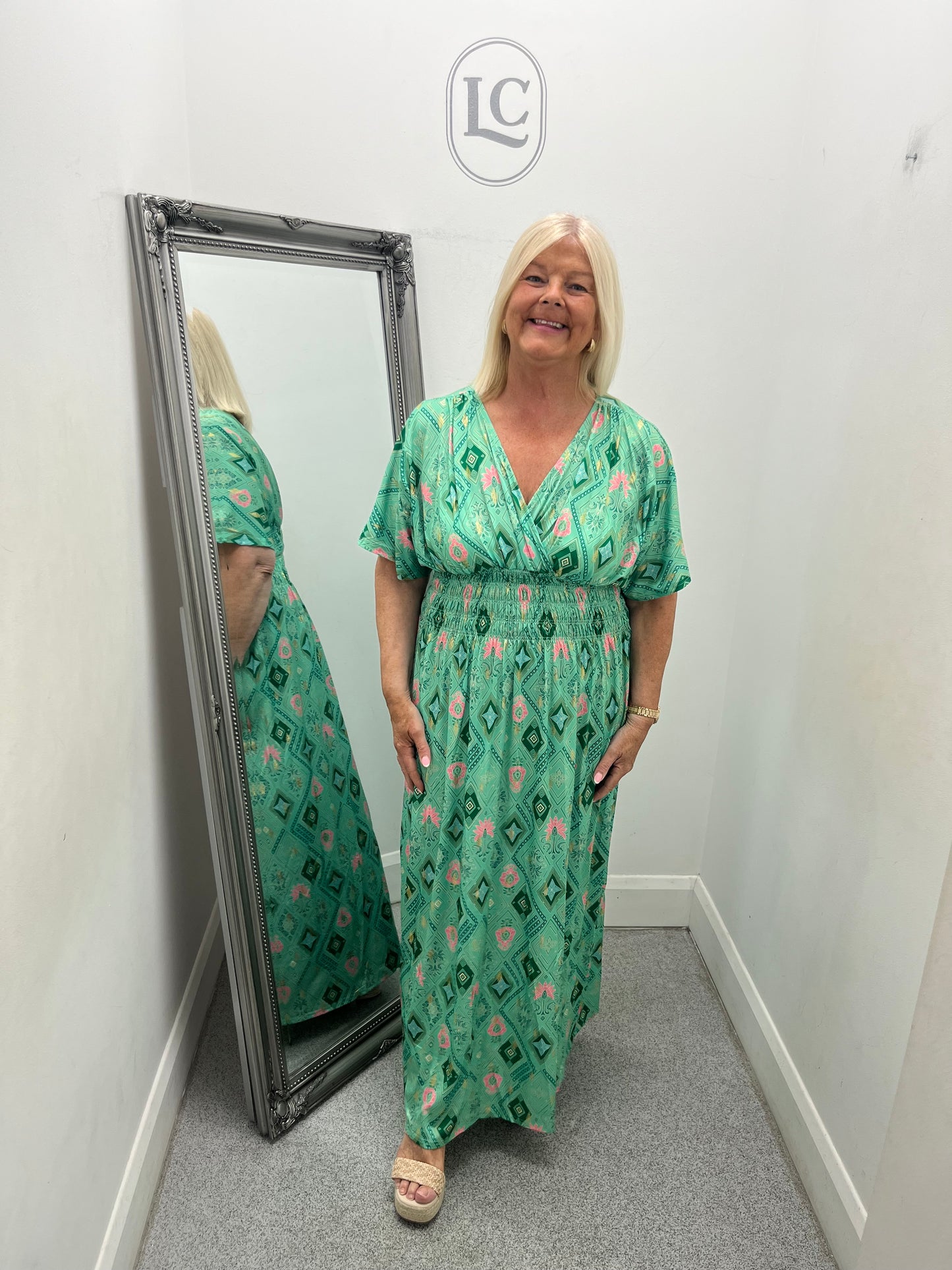 Alice in green